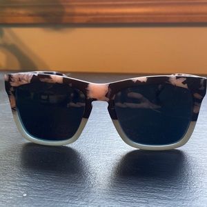 Peepers sunglasses